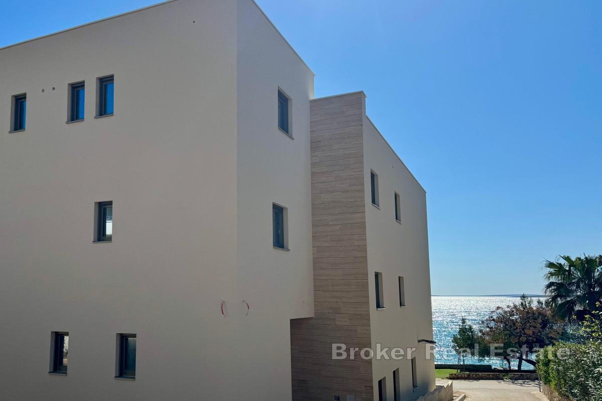 Dvosoban stan s pogledom na more