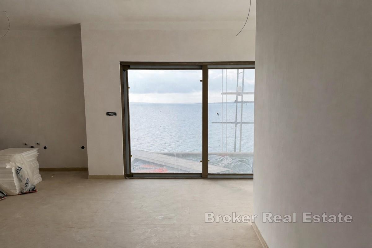 Nowoczesny apartament z dwiema sypialniami nad morzem