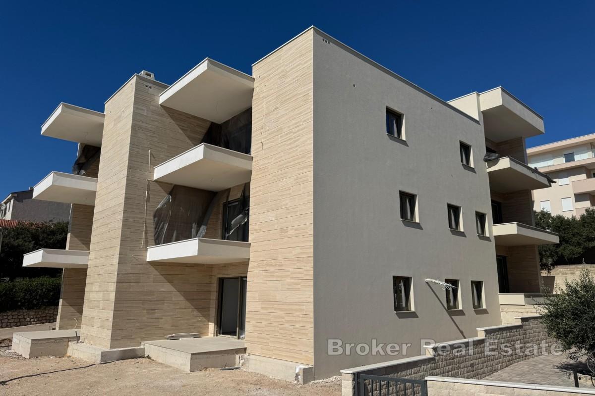 Nowoczesny apartament z dwiema sypialniami nad morzem