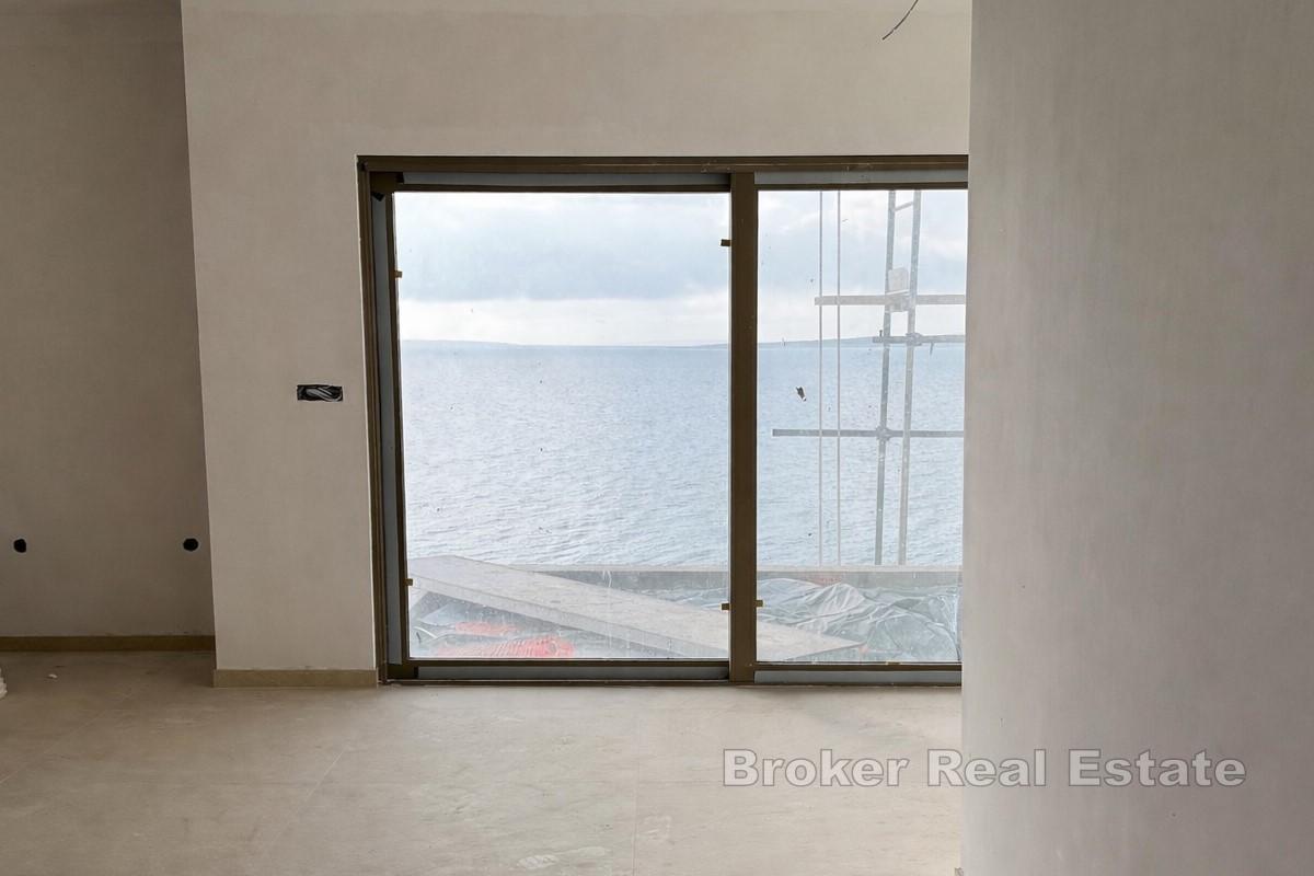 Třípokojový penthouse s výhledem na moře