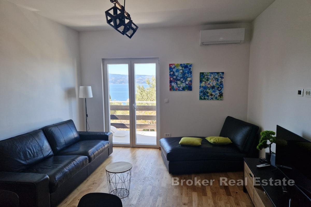 Четыре жилых помещения в небольшом здании