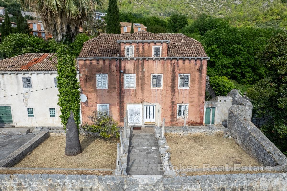 Historische Villa mit Meerblick