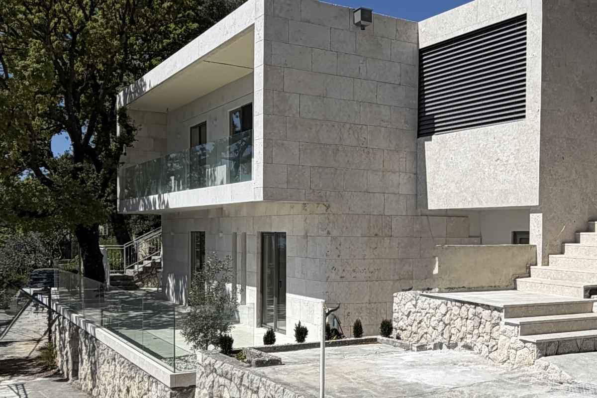 001-5523-30-Omis-Detached-house-with-a-sea-view-for-sale