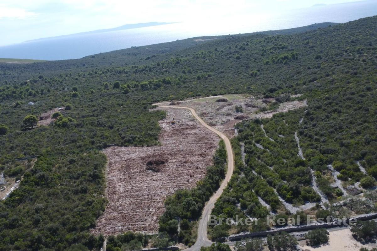 Terreno agricolo di pregio a Šolta