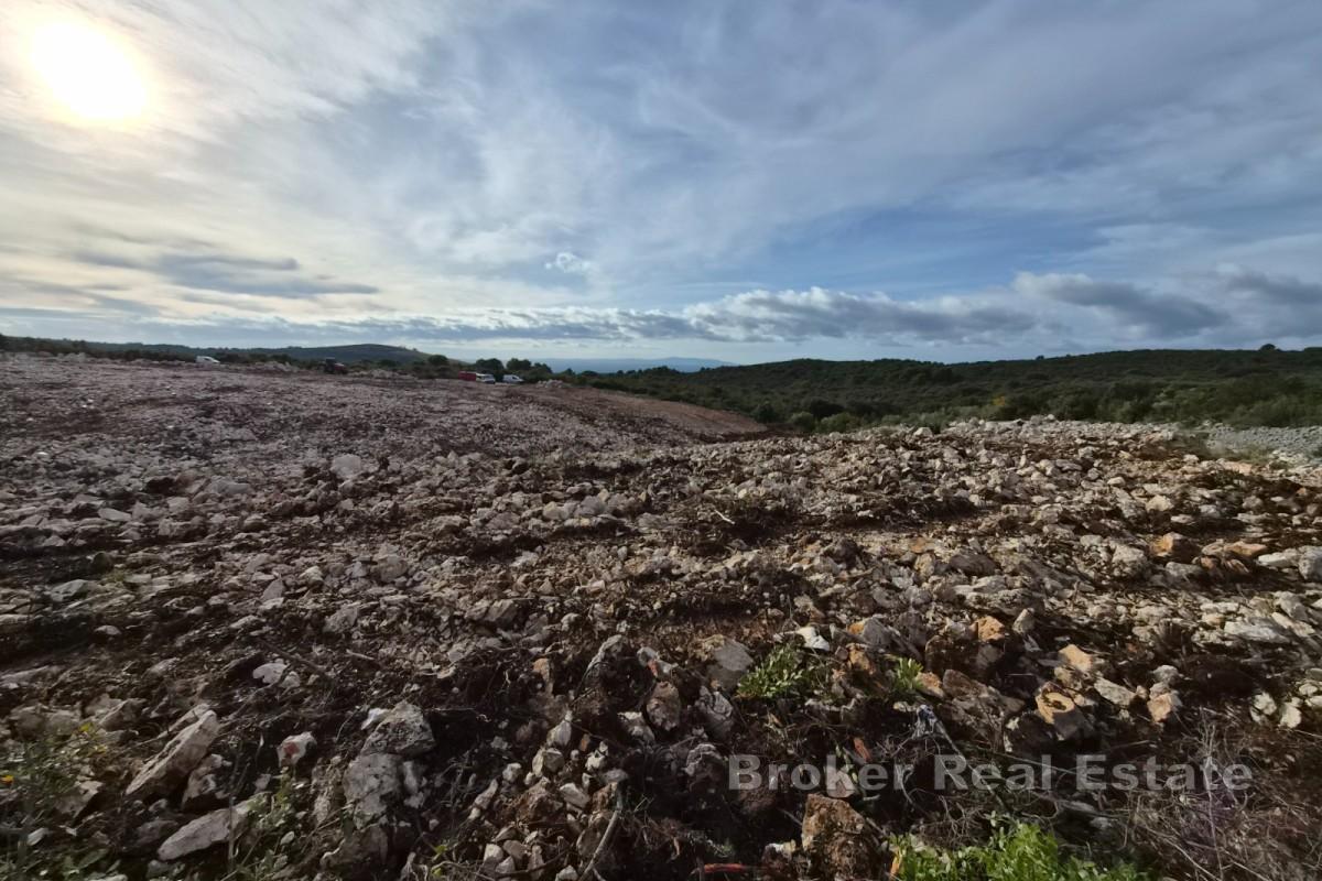 Terreno agricolo di pregio a Šolta