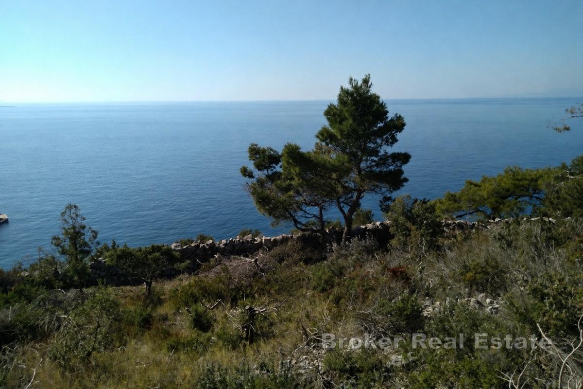 Građevinsko zemljište s panoramskim pogledom na more