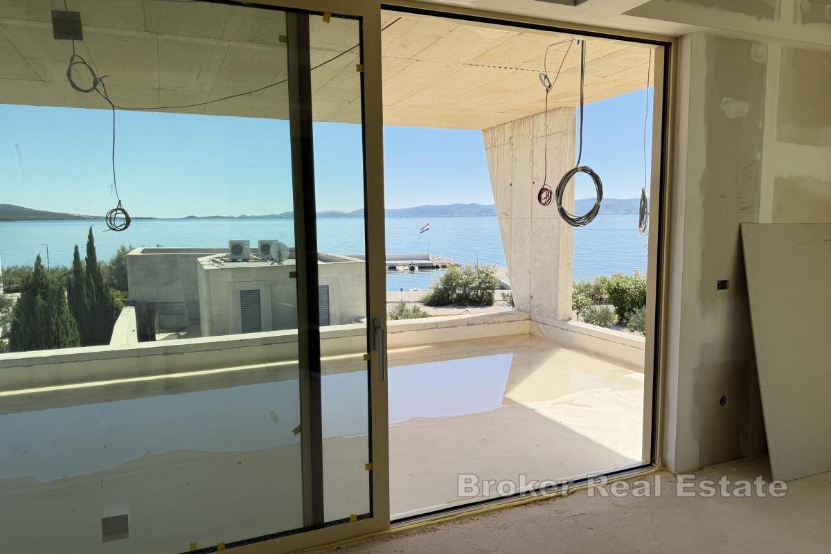 Penthouse mit Meerblick und Dachterrasse