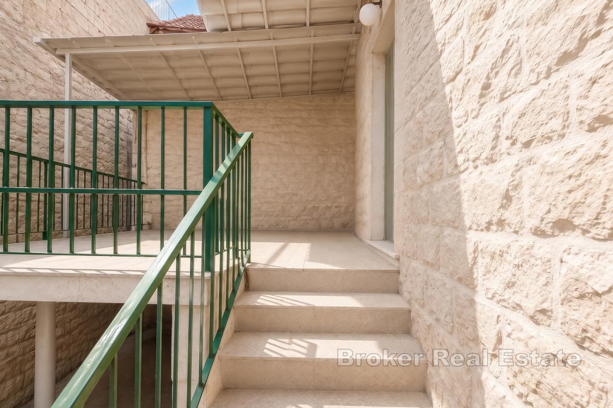 Maison traditionnelle en pierre à rénover