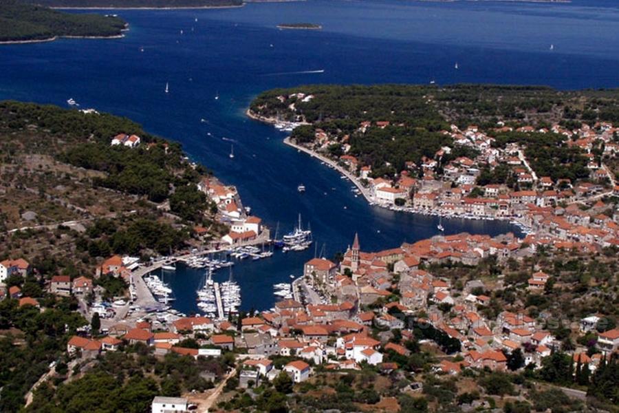 Stavební pozemek ve 2. řadě od moře, na prodej