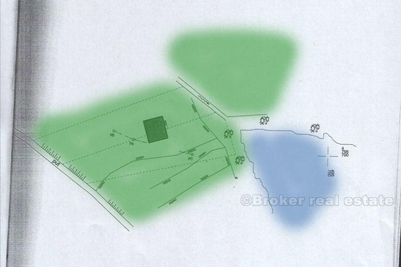 Un terrain constructible unique et magnifique de 3000 m2