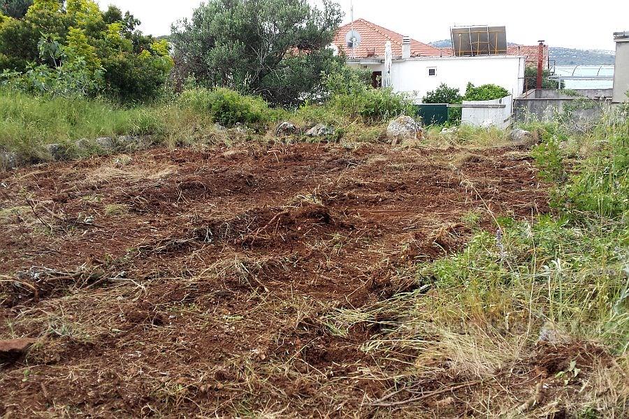 Prodaje se građevinsko zemljište