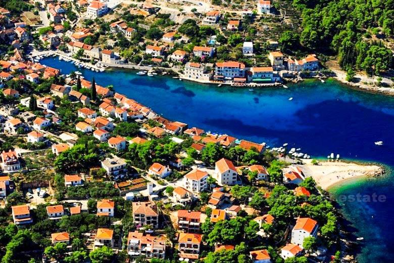 To byggeplasser, til salgs