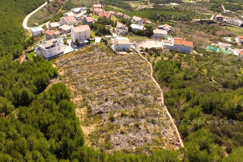 Land near Split, with beautiful views of the sea, for sale