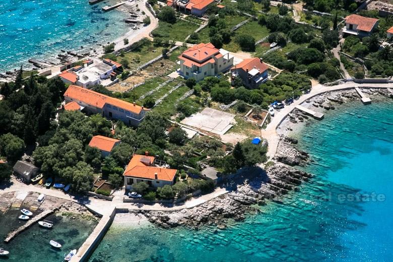 Land, 2. rad til sjøen, til salgs