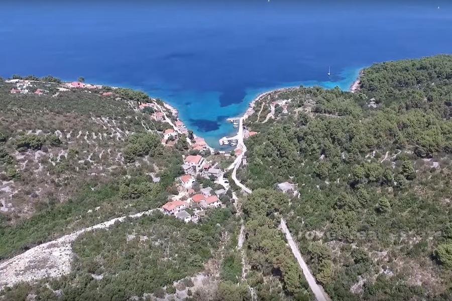 Stavební pozemek s výhledem na moře