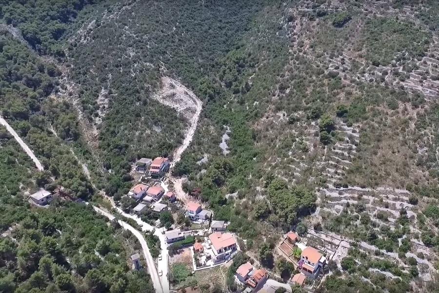 Građevinsko zemljište s pogledom na more