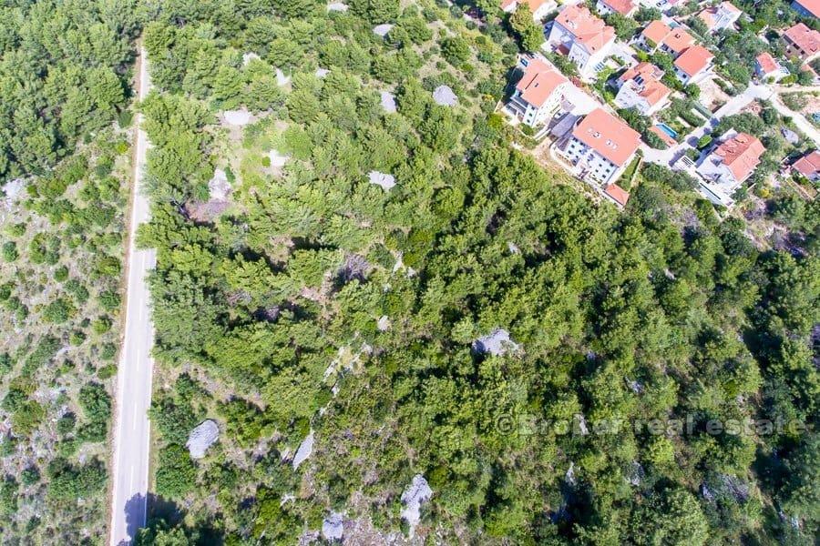 Attraente appezzamento di terreno per la costruzione di 4 ville
