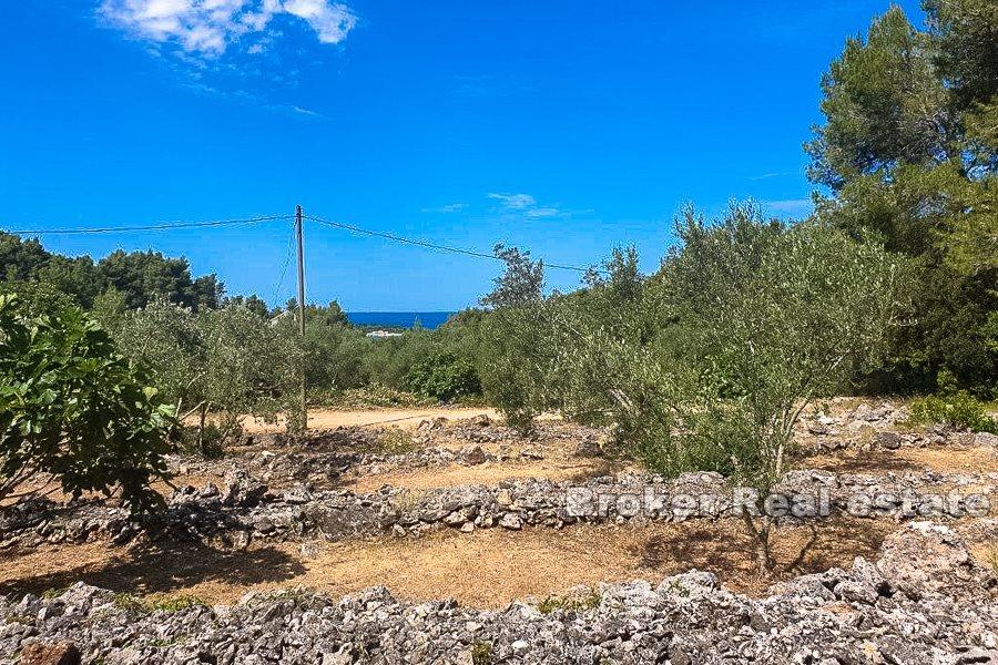 Građevinsko zemljište s pogledom na more , na prodaju