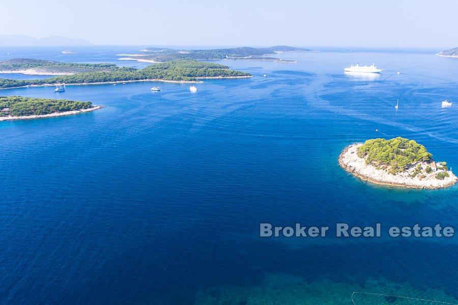 Building land plot with the sea view, for sale