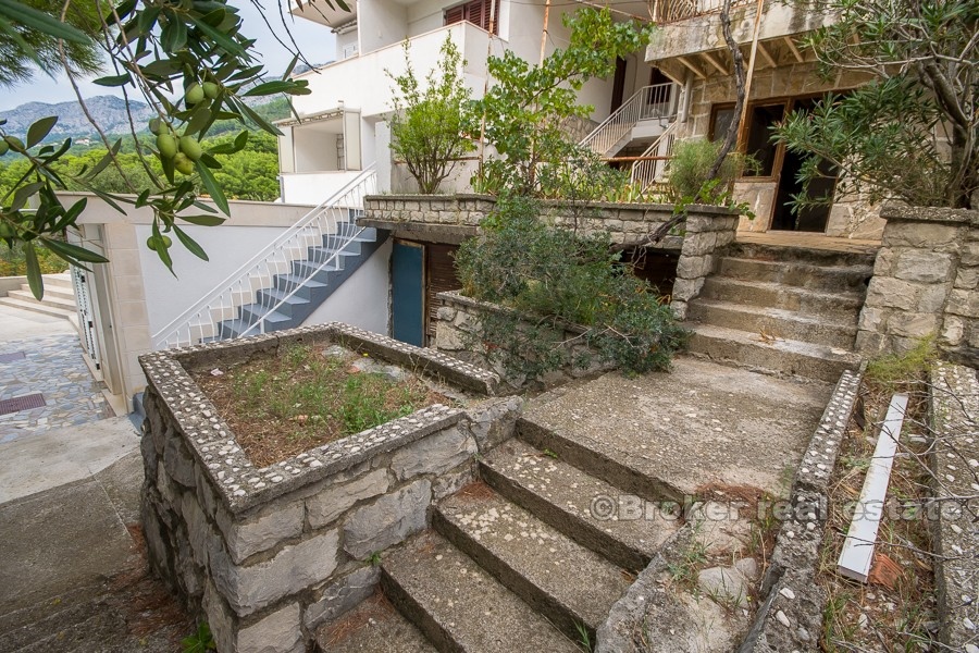 10 4318 30 Omis area house sea view for sale