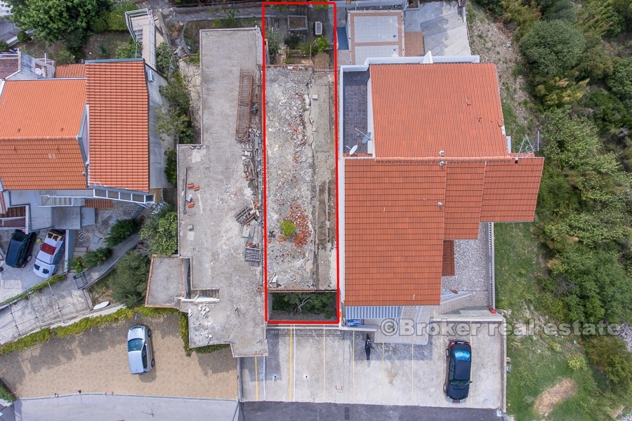 13 4318 30 Omis area house sea view for sale