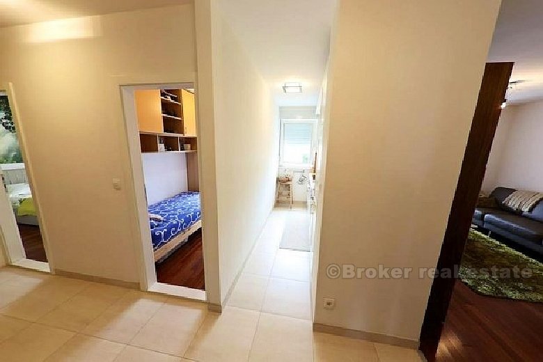 08 4006 30 Split Visoka apartment for rent
