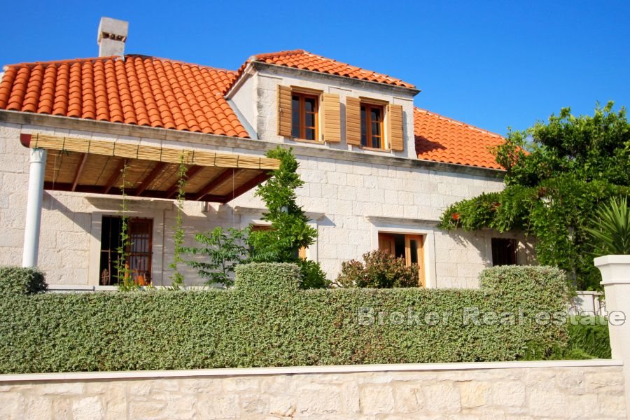 002 3968 30 detached private residence Peljesac for sale