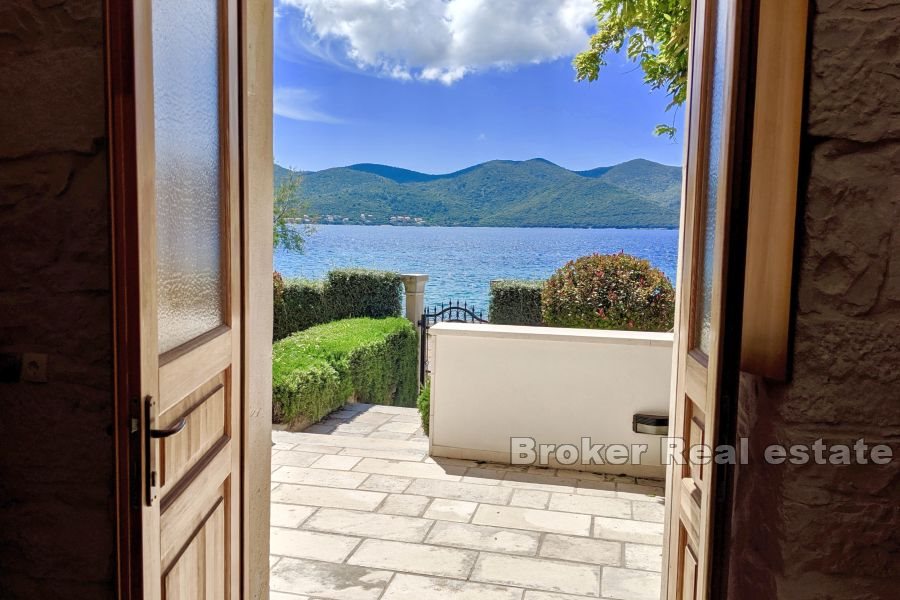 005 3968 30 detached private residence Peljesac for sale