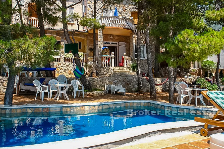 06 2011 21 Hvar house swimming pool seafront for sale