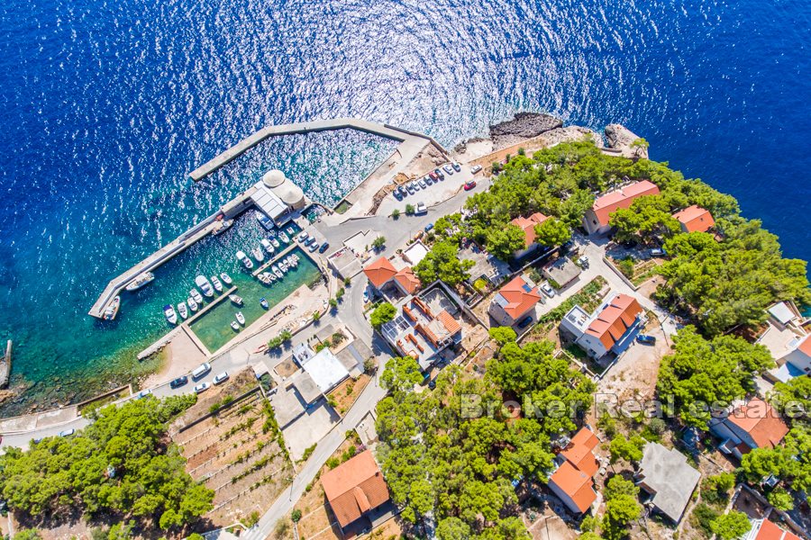 20 2011 21 Hvar house swimming pool seafront for sale