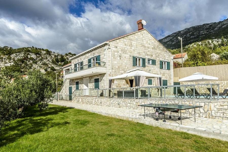 004 4697 30 near dubrovnik luxury stone villa for rent