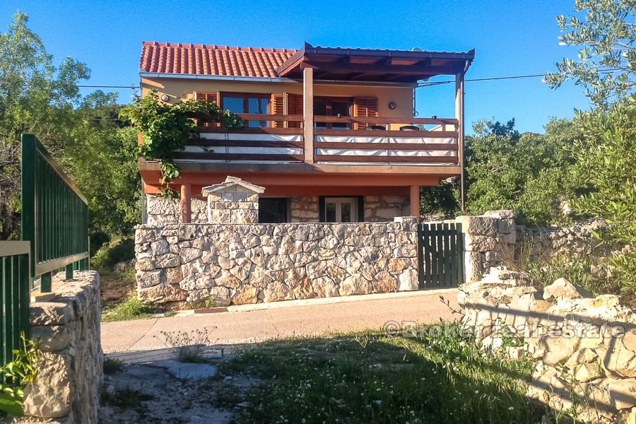 09 4811 30 Rogoznica area house for sale
