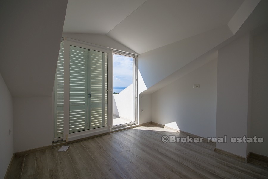 13 4823 30 Makarska duplex apartment sea view for sale