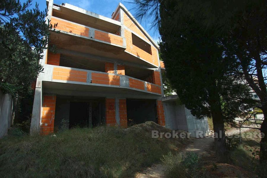 002 2019 46 omis riviera unfinished house for sale