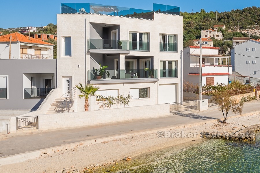 03 2022 160 Trogir area villa by the sea for sale