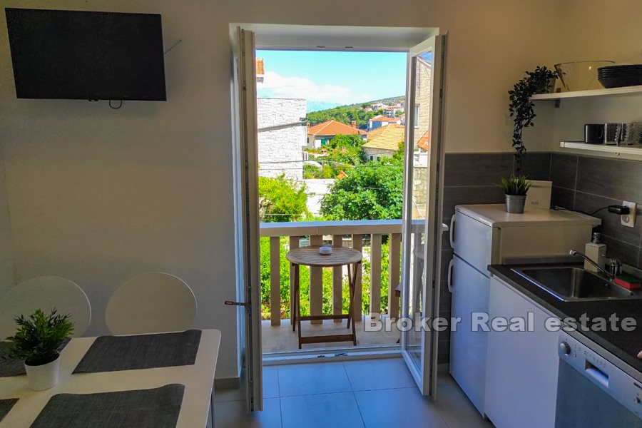 05 4850 30 Brac apartment seafront for sale