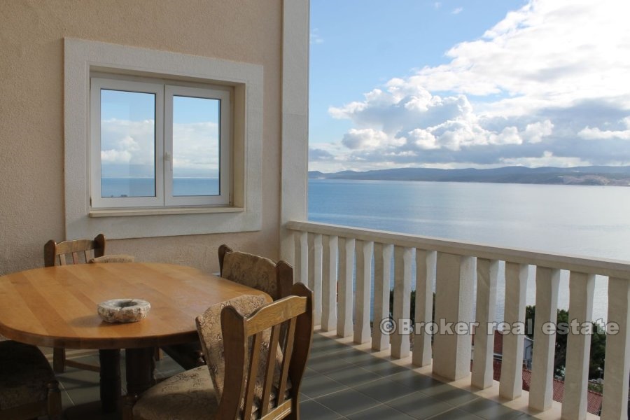 11 2016 318 Omis area hote sea view for sale
