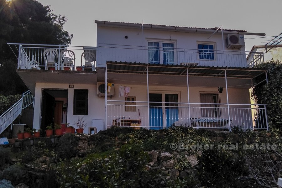 05 2013 50 Vis house sea view for sale
