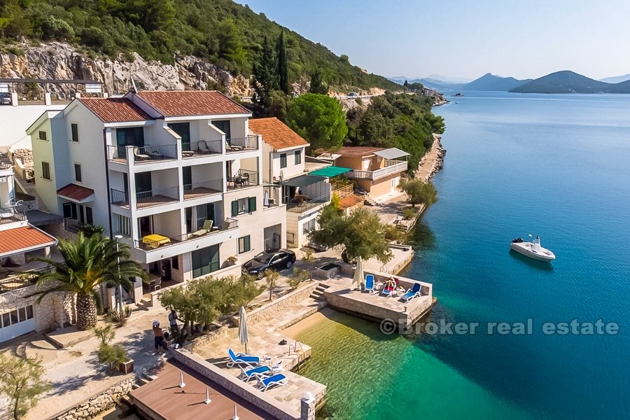 01 2022 166 Ploce house first row for sale