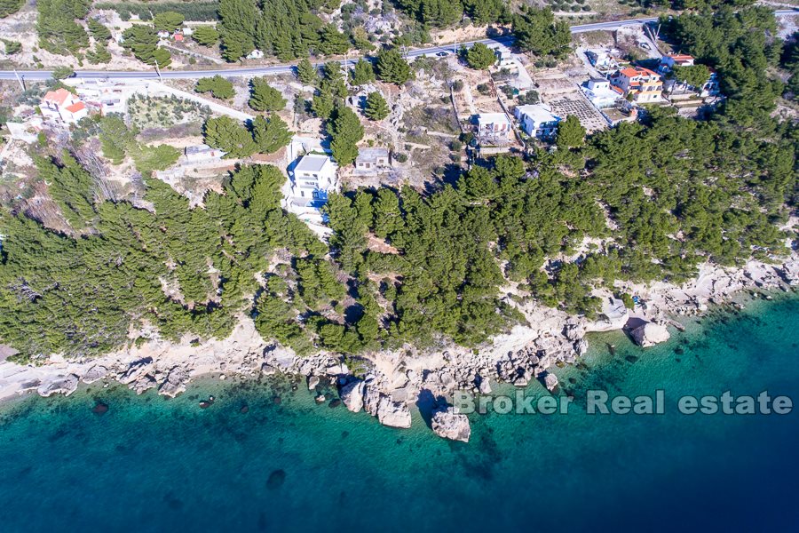 03 2016 380 Omis building plot first row for sale