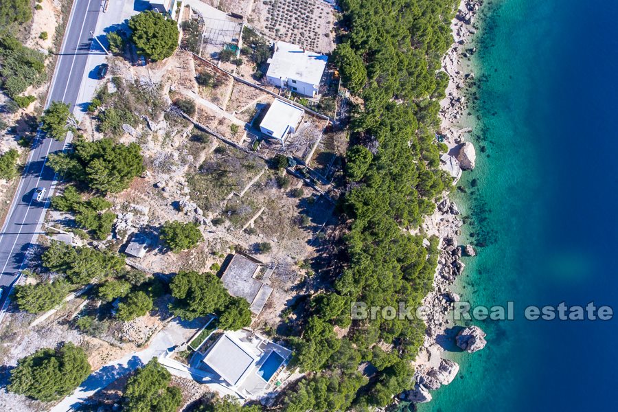 04 2016 380 Omis building plot first row for sale