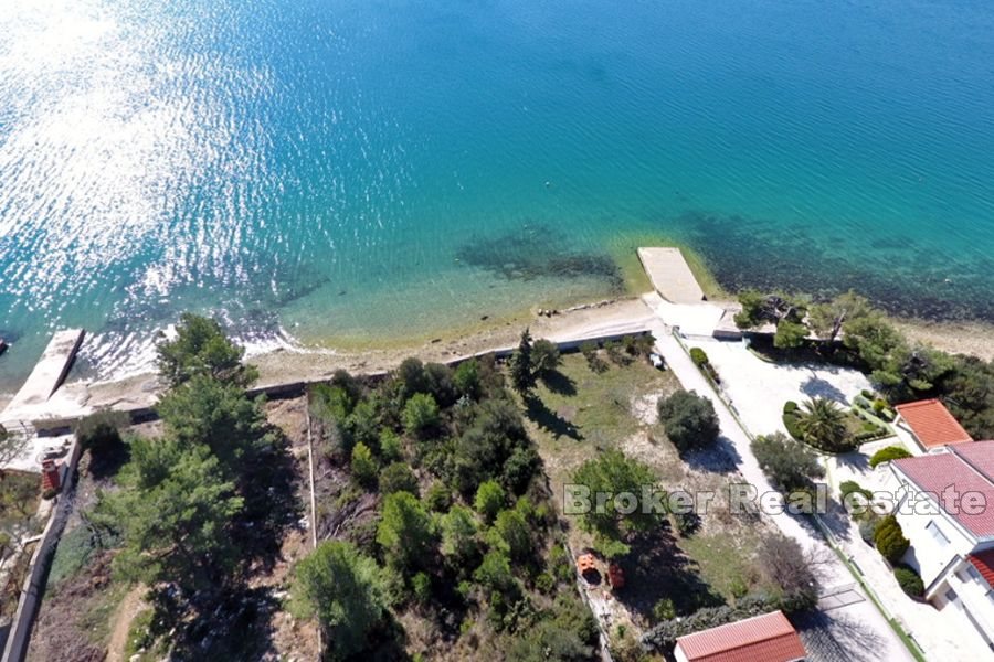 004 2021 222 near sibenik building land by the sea for sale