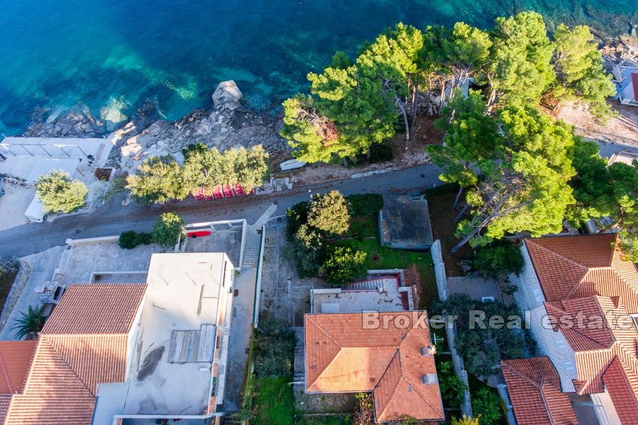 03 2011 86 Brac house sea front for sale