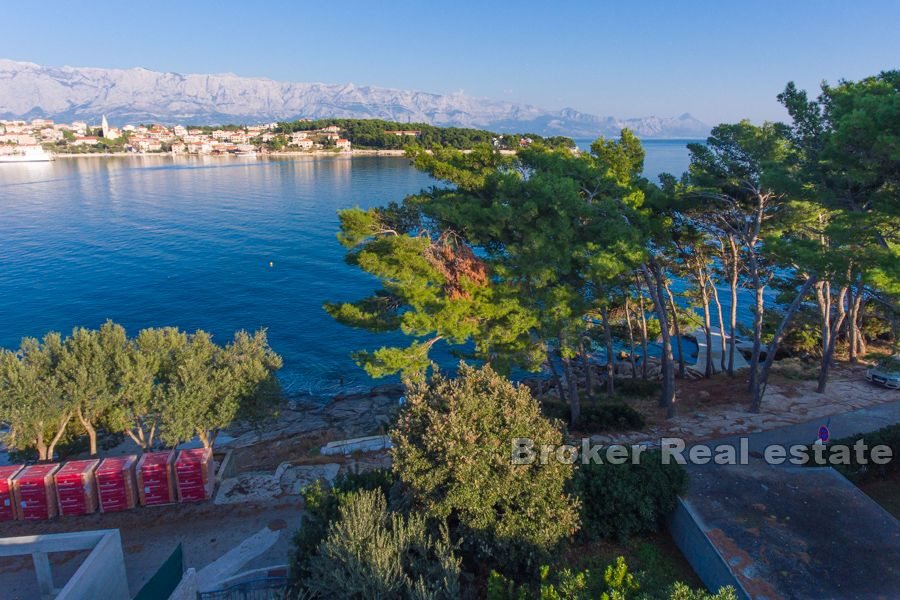 04 2011 86 Brac house sea front for sale