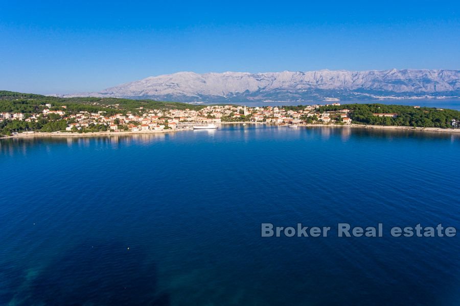 07 2011 86 Brac house sea front for sale