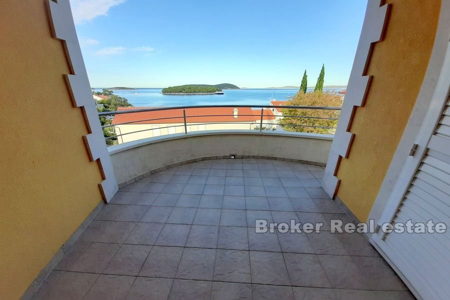 006 2016 419 island solta residential building for sale