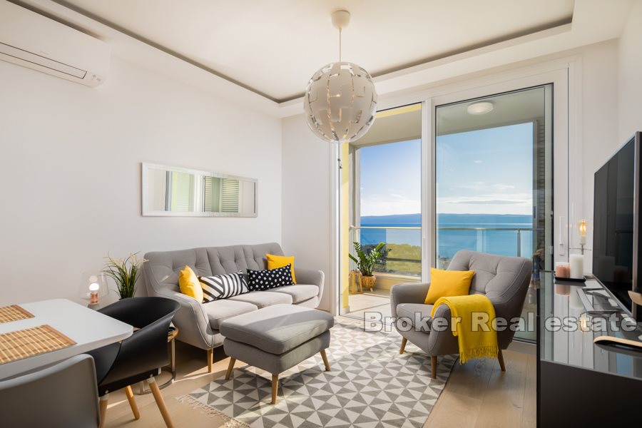 01 2022 226 Split apartment for rent sea view