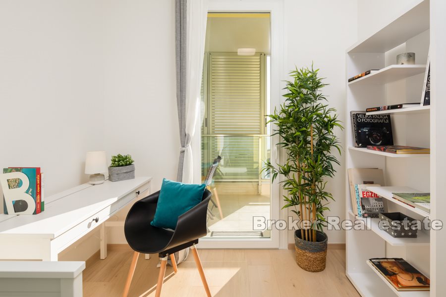 07 2022 226 Split apartment for rent sea view