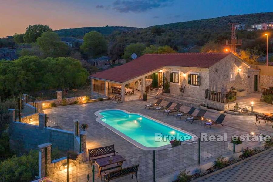 001 2021 249 near rogoznica new stone villa with pool for sale