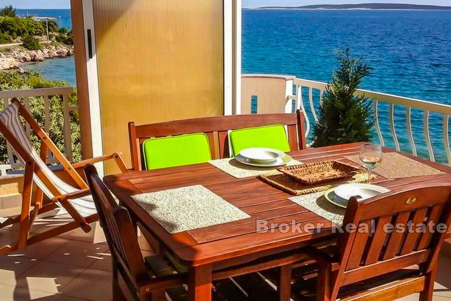 04 2021 258 Pag house sea front for sale